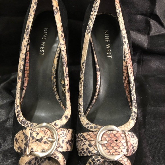 😊Black & snakeskin heels - Picture 3 of 7